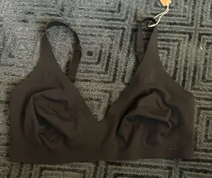Skims Medium NAKED PLUNGE BRA onyx NWT M-DD NO PADS thumbnail 1