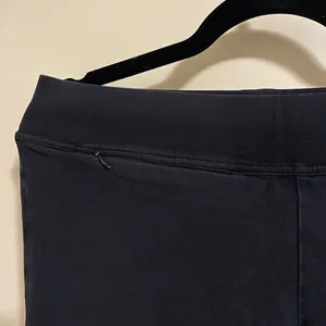 Lands End Womens Flared Yoga Leggings Size Small Dark Blue Side Zip Pocket thumbnail 3