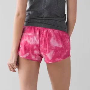 Lululemon Women’s Hotty Hot Short 2.5” in Tidal Trip Boom Juice/Boom Juice 4 thumbnail 2