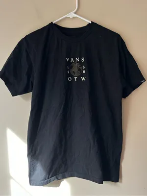 Vans Black Crewneck Tee with Subtle Logo Print thumbnail 2