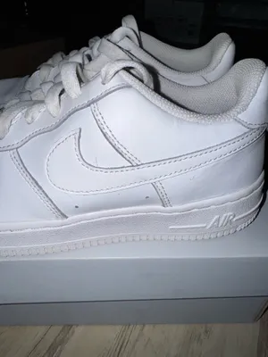 All White Nike Air Force 1 thumbnail 6