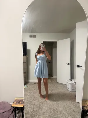 Boutique dress thumbnail 2