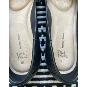 Time & Tru Black Buckle Croc Flats thumbnail 5