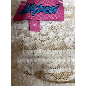 Edikted Women's White Floral Lace Long Sleeve Crew Neck Cropped Blouse Top Sz S thumbnail 5