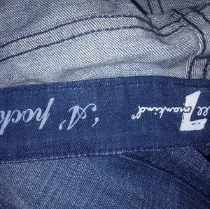 7 For All Mankind 10 30 A Pocket Dark Wash Jeans thumbnail 4
