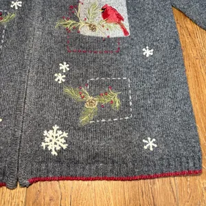 Croft & Barrow Embroidered Christmas Cardinal Sweater Womens XL Wool Angora Gray thumbnail 7