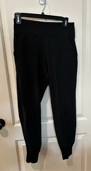 Lululemon Align Joggers thumbnail 1