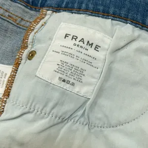 FRAME Denim Le Cutoff Distressed Raw Hem Denim Shorts thumbnail 6