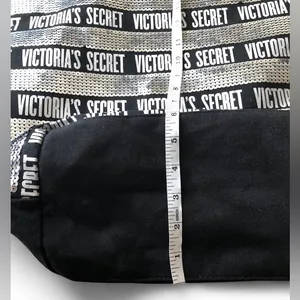 Victoria’s Secret Black Silver Sequin Bling Large Tote Weekender Bag Limited Ed. thumbnail 11