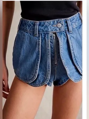 NWOT Free People We the Free Prince Street Denim Micro Shorts Overlay Size 31 thumbnail 2
