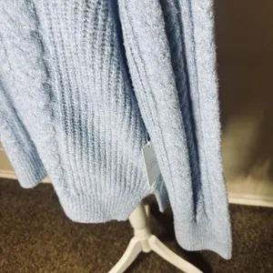 NWT Abercrombie &‎ Fitch Womens M Light Blue Super Soft Hooded Sweater Lounge thumbnail 3