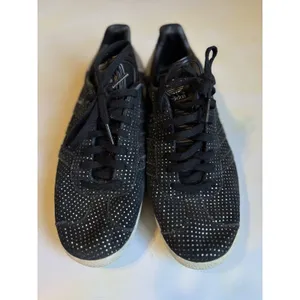 Adidas Gazelle Black Silver Metallic Women's Size‎ 6.5 Lace Up Tennis Shoe Logo thumbnail 2