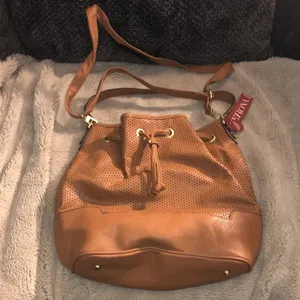 NWT Merona Bucket Bag thumbnail 1