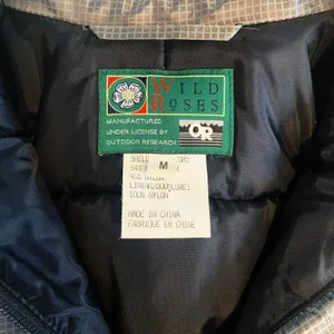 Wild Roses Puffer Coat Gray Size M thumbnail 4
