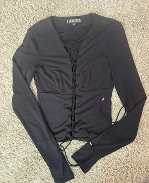 i.am.gia Black Long Sleeve thumbnail 1