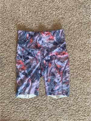 Lululemon Base Pace High-Rise Short 8" thumbnail 3