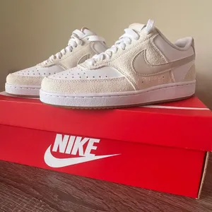 New Nike Court Vision Low White and Cream Sneakers (Women) Size 6.5M thumbnail 1