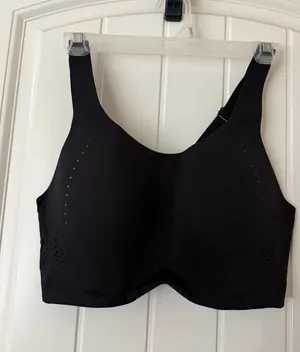Lululemon Air Support Sports Bra thumbnail 1