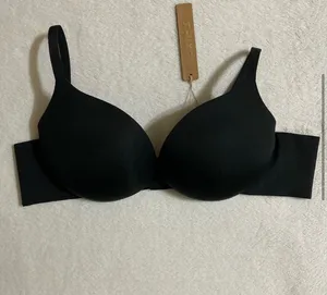 SKIMS Ultimate Teardrop Push-Up Bra 32A thumbnail 3