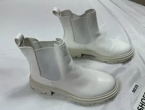 Womans Excellent Pizz Annli Chelsea Platform Ankle Boots 7.5 White Pull On thumbnail 1