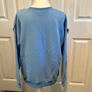 Bailey Rose Medium Embroidered‎ “Malibu Athletics” Blue Crewneck Pullover thumbnail 10