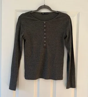 Basic Shirt thumbnail 1