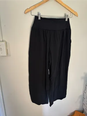 NWT Halara Breezeful™ High Waisted Tummy Control Hem Quick Dry Pants black xs thumbnail 3