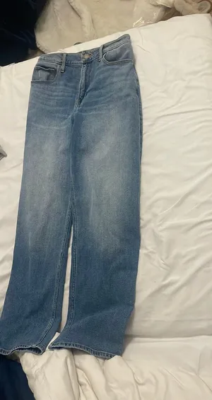 Hollister Jeans thumbnail 1