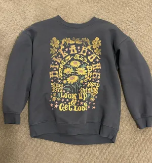 Crewneck thumbnail 1