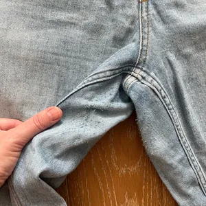 H&M Light Blue Casual Jeans used thumbnail 9