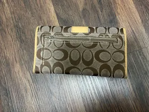 Coach Signature Wallet thumbnail 2