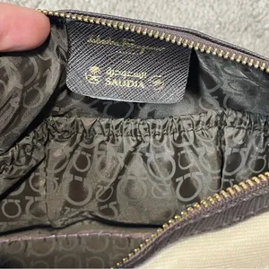 Salvatore Ferragamo Saudia‎ Ivory Travel Cosmetic Bag thumbnail 5