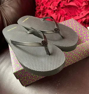 Tory Burch NWT Thin leather Strap Black Flatform Flip Flop NIX 9 avail thumbnail 7
