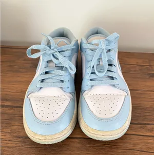 Nike Air Jordan 1 Low thumbnail 2