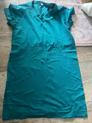 Lululemon teal green top size 6 thumbnail 4
