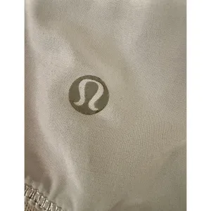 Lululemon Super Squad Short 4 Silver Fox Angel Wing Black Coral 3" Running thumbnail 8