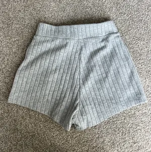 Alo Shorts thumbnail 2