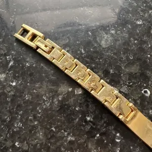 Chico’s Large Face Mother of Pearl Pave Rhinestone Goldtone Delicate‎ Band Watch thumbnail 8
