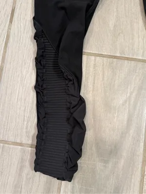 Athleta Black High-Rise Cropped Leggings with Ruched Calf thumbnail 5
