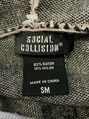 Social Collision Sweater Womens Sm/Med Beige Star Hooded Distressed Cropped thumbnail 8