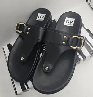 DV Dolce Vita Ulani Womens Size 10 Footbed Black Thong Sandals Gold Buckle NWT thumbnail 1