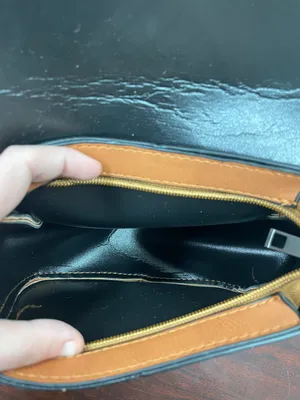 NWT & Taylor Small Tan Purse thumbnail 4