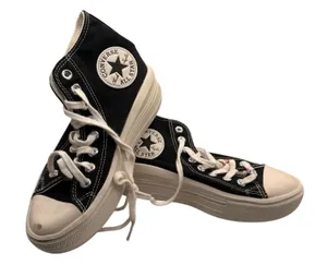 Converse Chuck Taylor All Star Classic High Top Black White Sneakers SZ 6.5 Y2K thumbnail 1