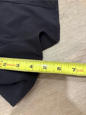 Lululemon Hotty Hot Shorts In Black Size 6 Tall thumbnail 6