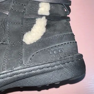 Ugg Boots Catalina Laced Black Nubuck Leather thumbnail 3