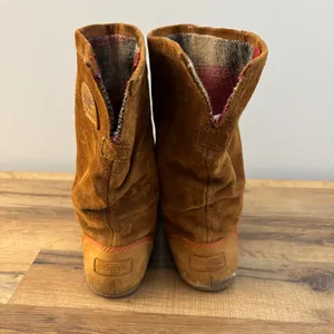 Sorel F13 NL2024 Suede Leather Yaquina Tall Mid Calf Boot Women’s thumbnail 6