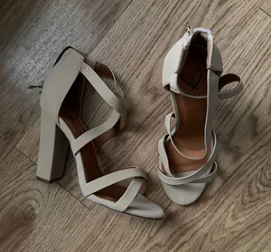 Windsor Tan Heels thumbnail 1
