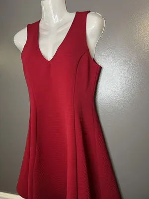 Forever 21 Dress Womens Medium Red Textured Knit Sleeveless V Neck Fit & Flare thumbnail 4