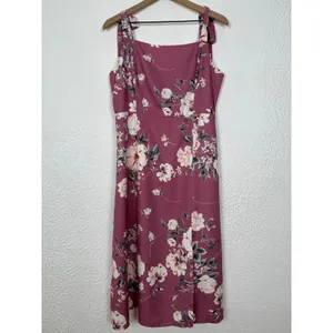 Petal & Pup Laurel Midi Dress Dark Rose Floral Square Neck Tie Strap Size 12 thumbnail 2