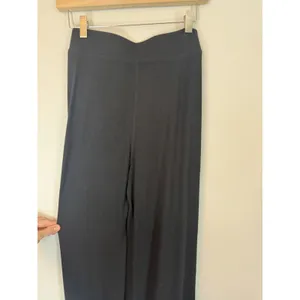 Nuuds Black Ribbed Slinky Modal Black Lounge Pants Wide Leg High Rise XS NEW $88 thumbnail 6